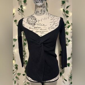 Abercrombie & Fitch Front Top (P2P 11 inches , length 23Inches)